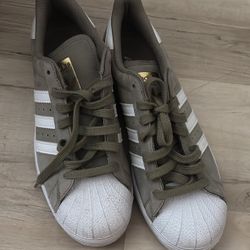Shell Toe Adidas 