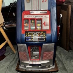 Authentic 1940 Mills Blue-Bell 25¢ Slot Machine