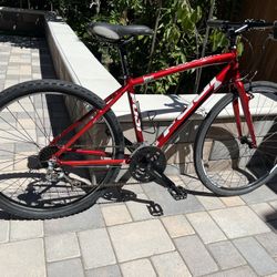 Good Looking  Fuji 21 speed bike just tuned up and ready to ride.