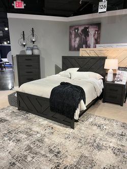 June Promotion Charmingly Design, Charcoal finish queen Bedroom Set