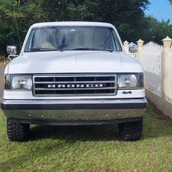 1987 Ford Bronco 1