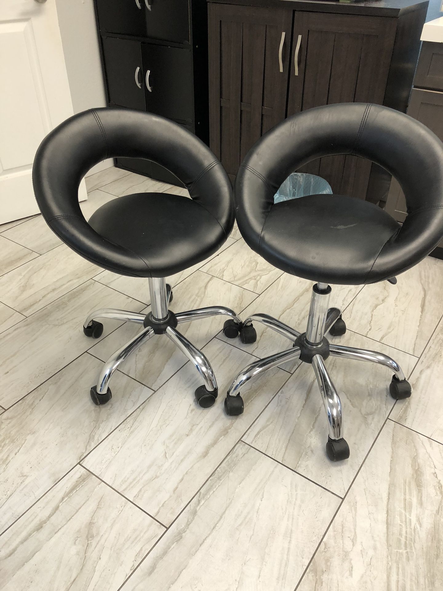 Small Size Squivel Rolling Chairs