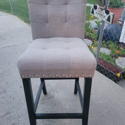 Tall Chair/ Barstool