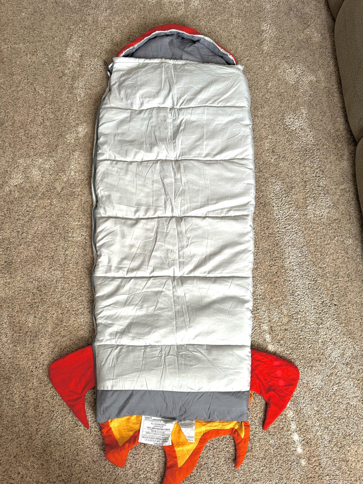 “Flash The Rocket” Kids Sleeping Bag with storage bag Ozark Trail.  Good Condition.  SEE MORE BELOW.