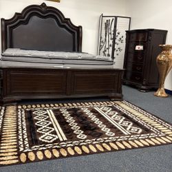 King Bed Solid Wood Was 3600 Now 1599 King Bed 