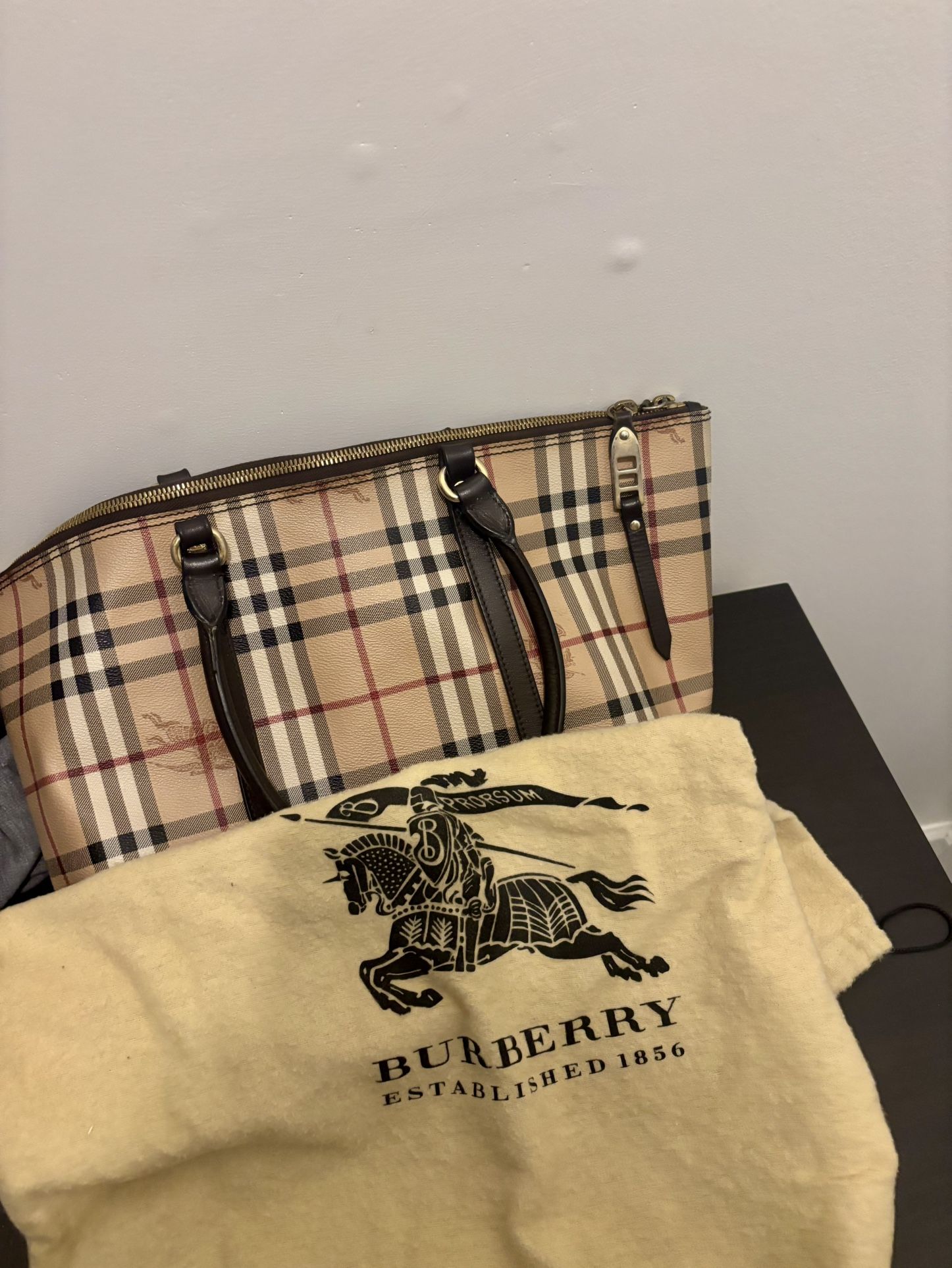 Burberry Purse
