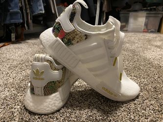 Women’s adidas boost 180