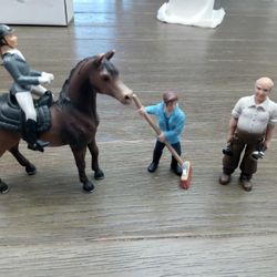 Schleich Am Limes 69 Brown Horse And Jockey 