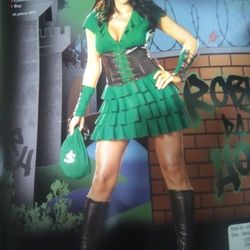 Costume