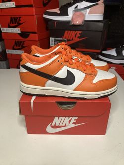 NIKE DUNK LOW (PS Patent Halloween ) [12c & 3Y] for Sale in San