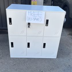 Six door locker with all keys