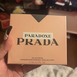 Prada perfume
