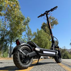 Electric scooter