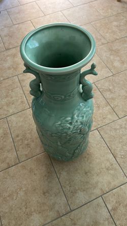 Chinese Longquan Glazed Celadon Vase
