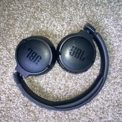 JBL wireless Headphones 