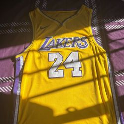 Kobe Bryant Lakers Jersey #24