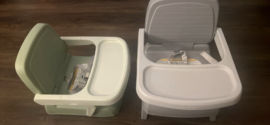 Folding Toddler chairs Gray & Green EUC straps included
