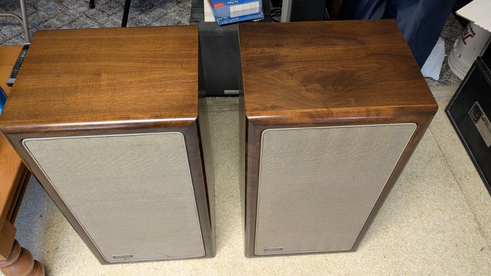 Advent A4 Loudspeaker Pair 1978 Solid Walnut Box(EX)