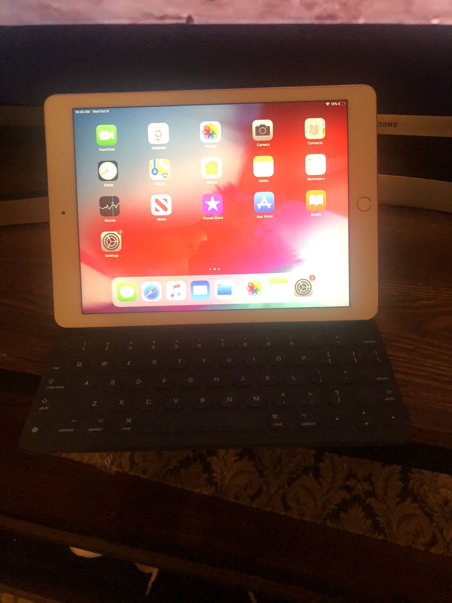 Good iPad Pro 128g Unlocked 9.5 inches