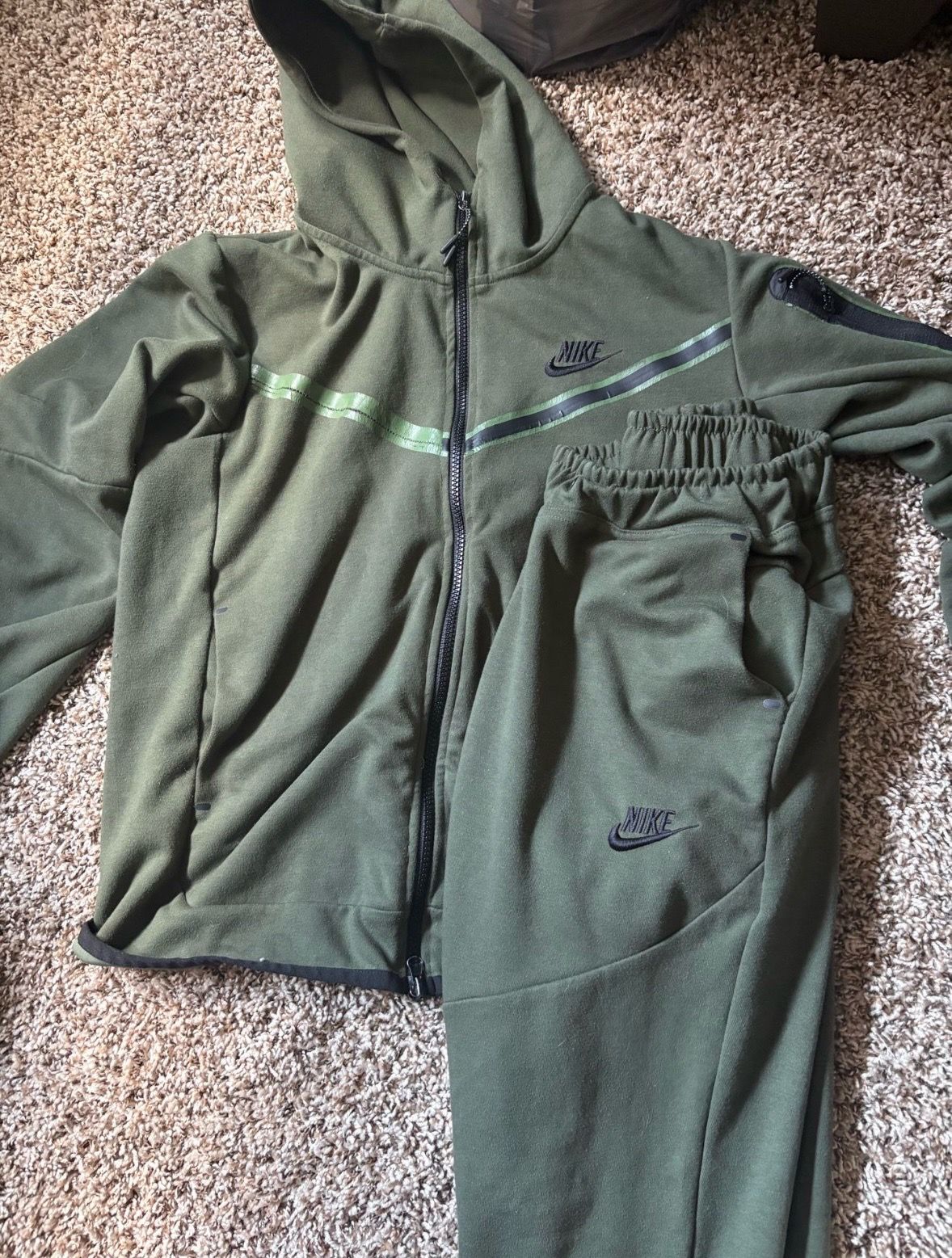 Nike tech