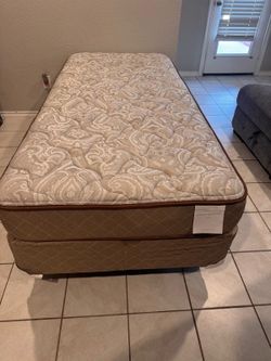 XL twin mattress, boxspring and rails
