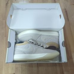 Book 1 Mirage Size 9