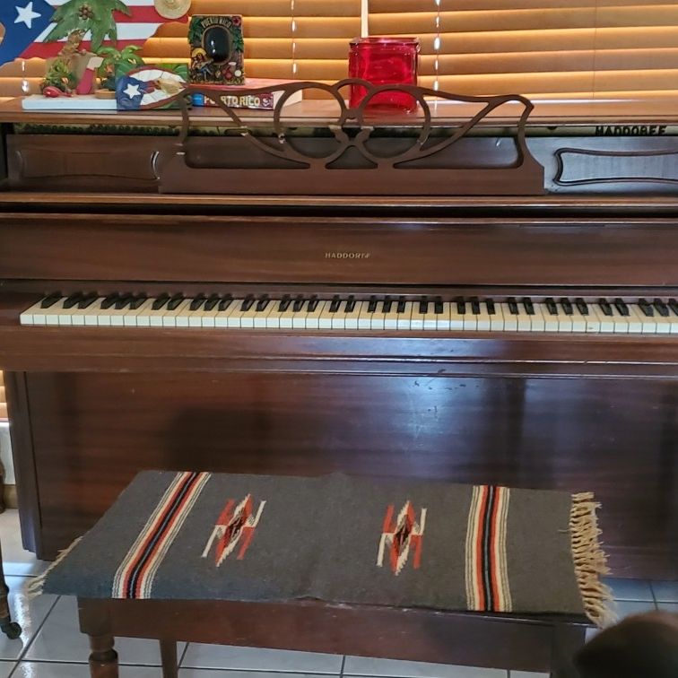 HADDORFF PIANO
