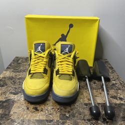Size 8 - Jordan 4 Yellow Lightning 