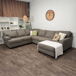 Gray Sectional Couch! Delivery Available!