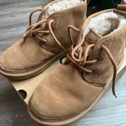UGG Neumel Chukka Boots Chestnut Suede