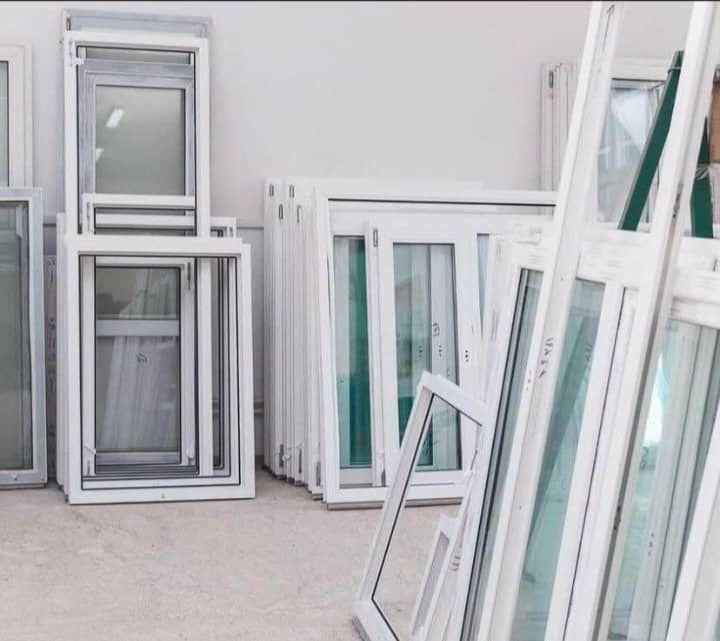 New Impact windows and Doors/Nuevas puertas y Ventanas de impactos