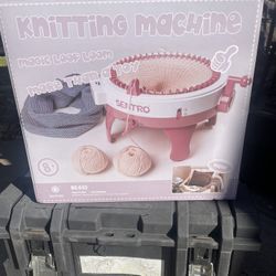 Knitting Machine 