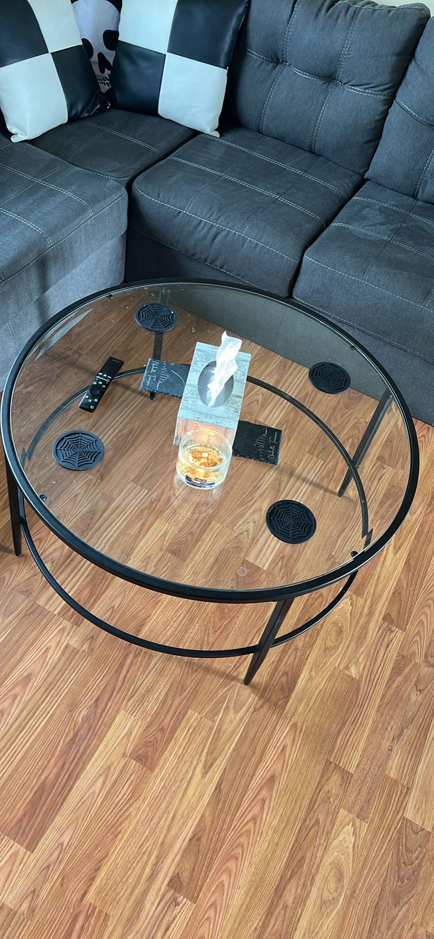 round glass coffee table 