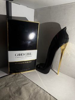 God girl Carolina Herrera perfume