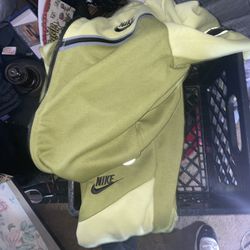 Nike Hooded Jacket+pants Both size medium In men’s