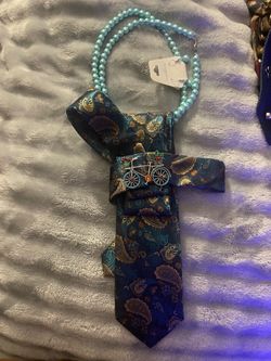 Ladies ties
