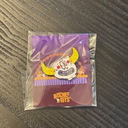 Mischief Toys - Día de los Muertos Gastley Pin