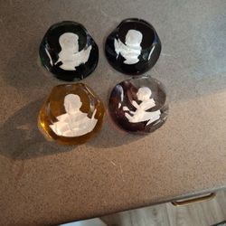 4 Paperweights