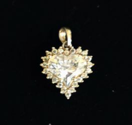 925 Stauer Designed 10x10mm true heart pendant diamond sterling silver