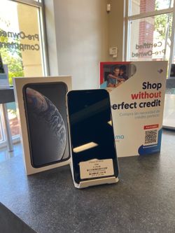 iPhone XR - Unlocked 64GB in Silver!