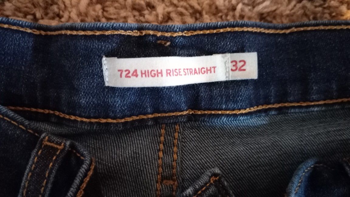 Women's Levi's High rise Straight Sz32/14