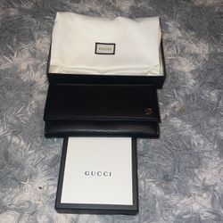 Gucci Interlocking G Wallet 