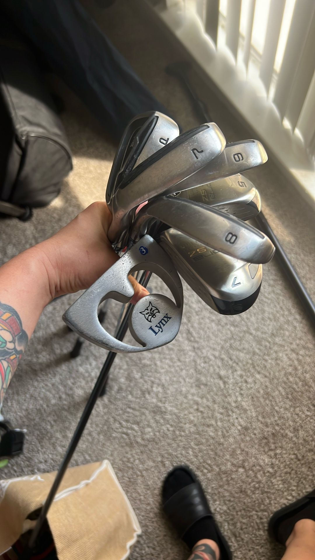 Woman’s Lynx Golf Clubs