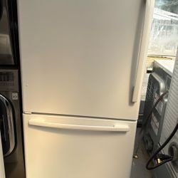 Refrigerator Whirlpool 