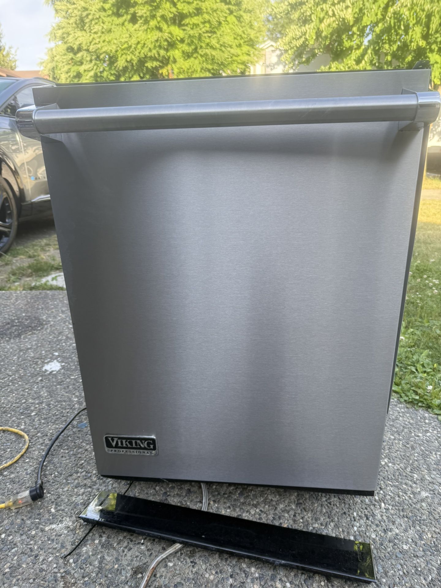 VIKING DISHWASHER stainless Steel With 3rd Rack