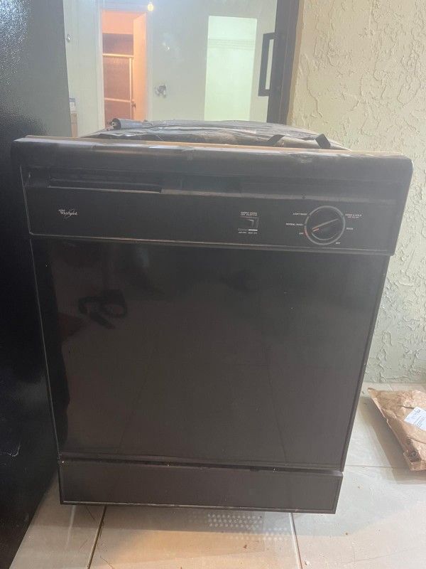Whirlpool Dishwasher