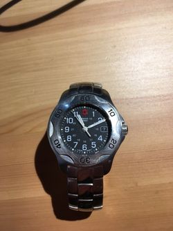 Swiss Army officers sapphire crystal watch
