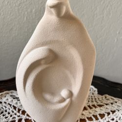 Nativity Scene Statue 