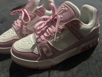 Lv trainer sneakers