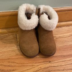 Ugg Toddler Kids Boots Size 8